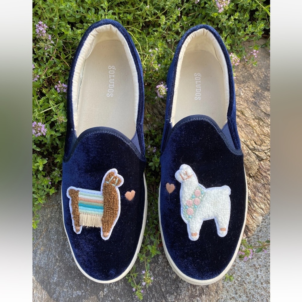 Soludos Anthropology Blue Velvet Women’s Slip On Sneakers LLAMAS in LOVE 9.5